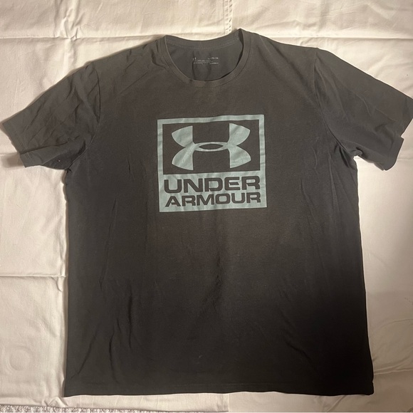 Under Armour | T Shirt | XL | Hunter Green - Picture 4 of 4